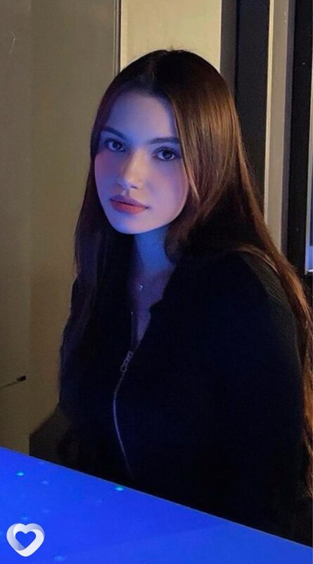 Дина, 21, Москве — анкета №2143342