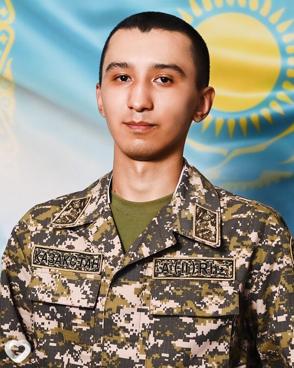 Айдос, 26, Алматы — анкета №2143456