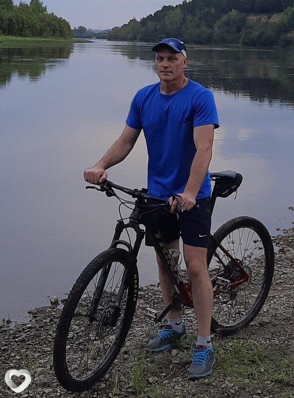 Олег, 46, Нижнеудинске — анкета №2166989