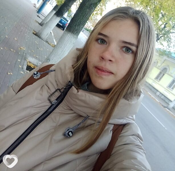 Алëна, 19, Орёл — анкета №2144170