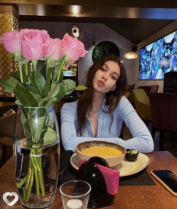Полина, 25, Москве — анкета №2144238