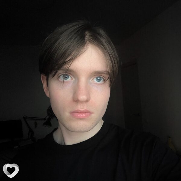 Артем, 22, Москве — анкета №2167402