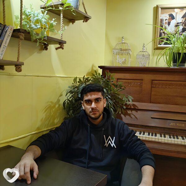 Arnav, 22, Твери — анкета №2145344