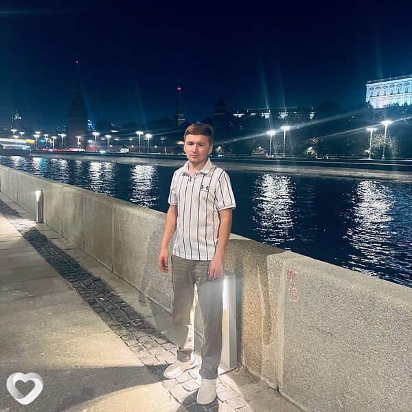 Одил, 23, Москве — анкета №2167720
