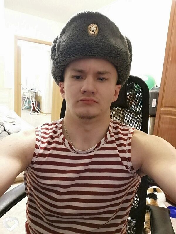 Максим, 23, Москве — анкета №2145653