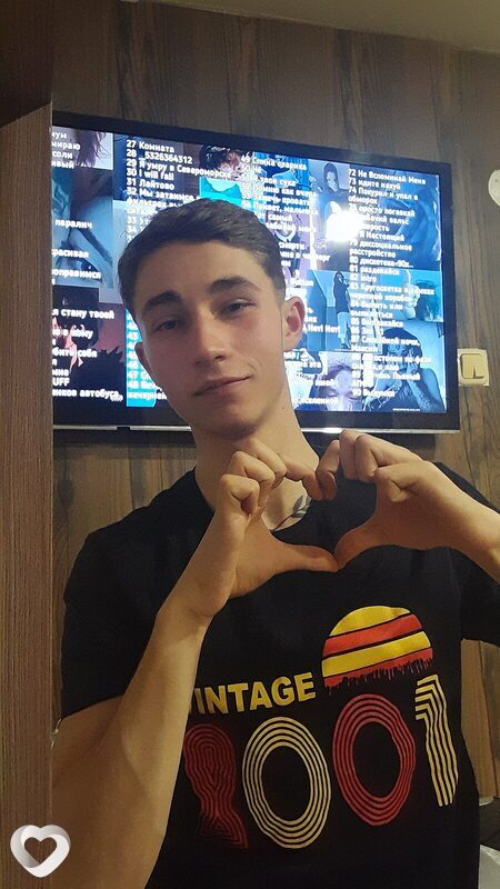 Евгений, 19, Усть-Каменогорск — анкета №2146144