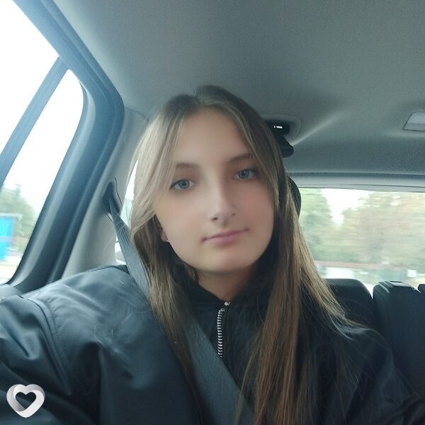 Каролина, 20, Могилев — анкета №2150360