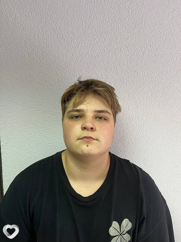 Артем, 20, Могилев — анкета №2168371
