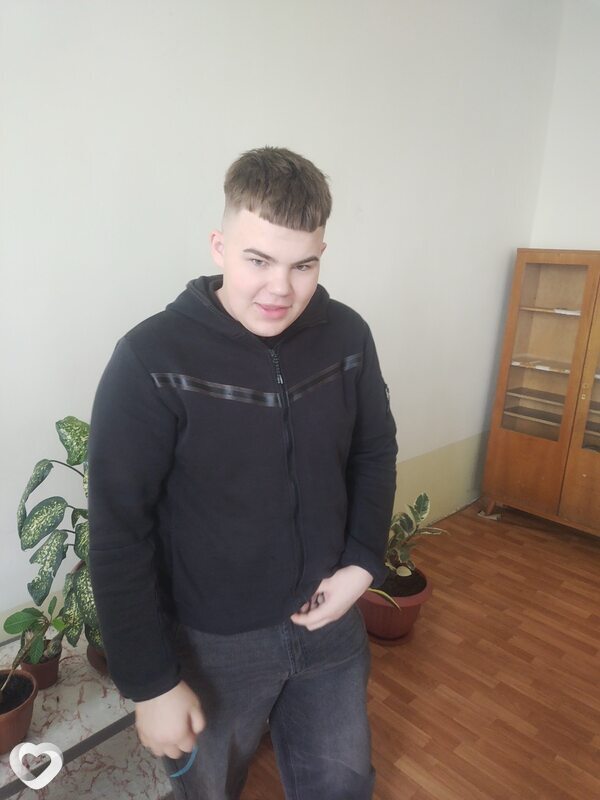 Влад, 20, Борисове — анкета №2147203