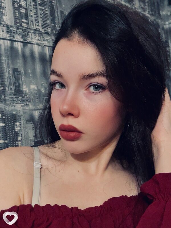 Карина, 25, Молодечно — анкета №2169093