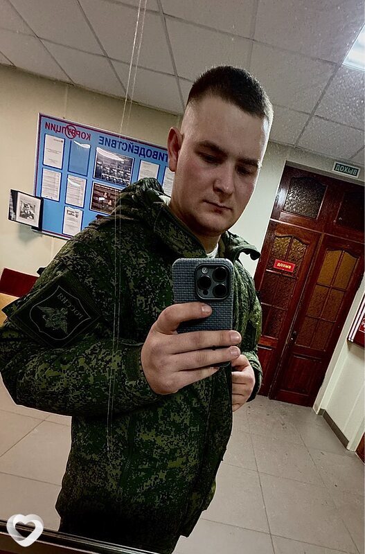 Артём, 28, Воронеже — анкета №2169359