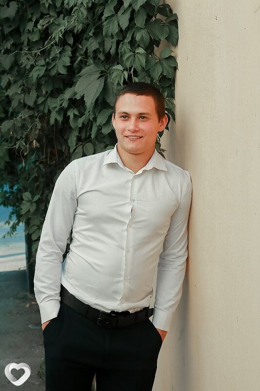 Илья, 28, Воронеже — анкета №2147457