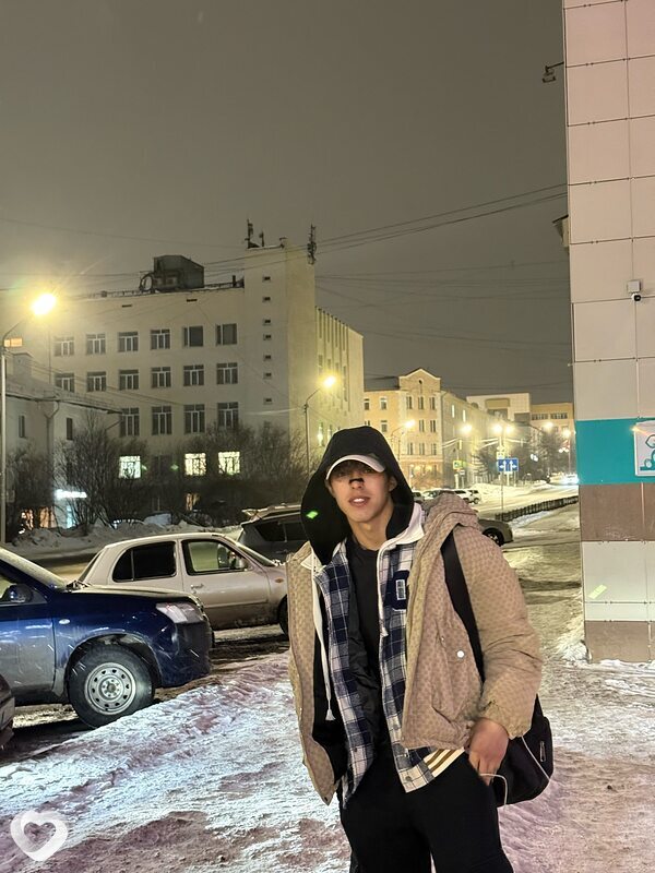 Акбар, 23, Магадане — анкета №2147615