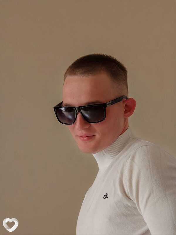 Петр, 23, Барнауле — анкета №2169280