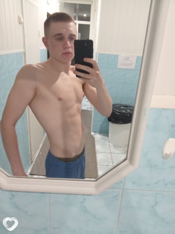 Евгений, 20, Оренбурге — анкета №2149474
