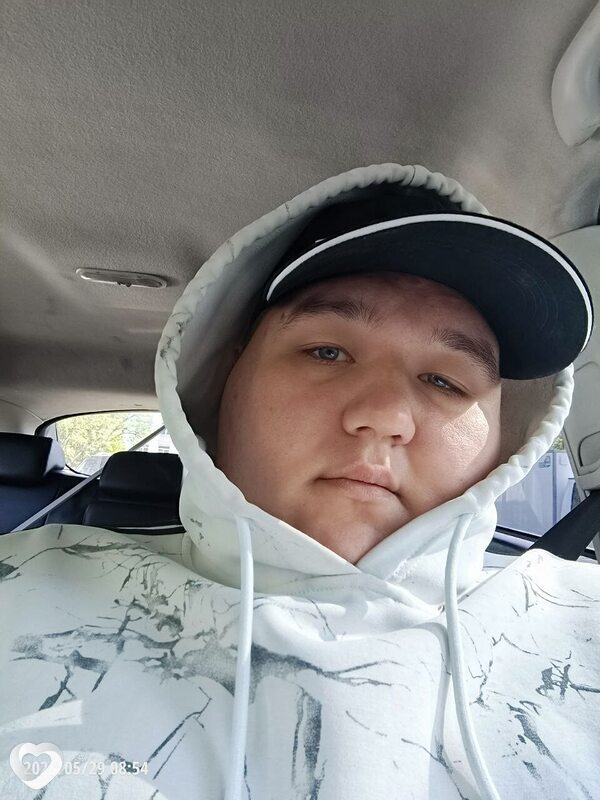 Alex, 22, Белове — анкета №2170267