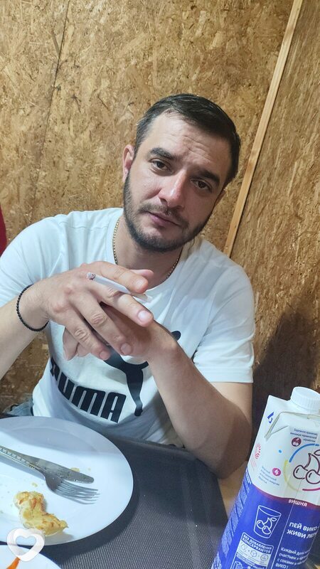 Кирилл, 28, Горловке — анкета №2150184