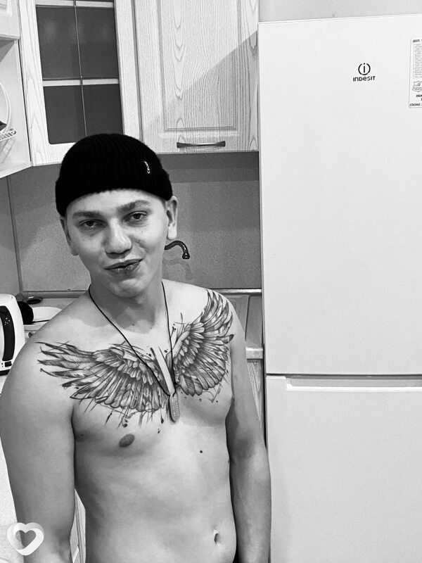 Женя, 21, Томске — анкета №2149870