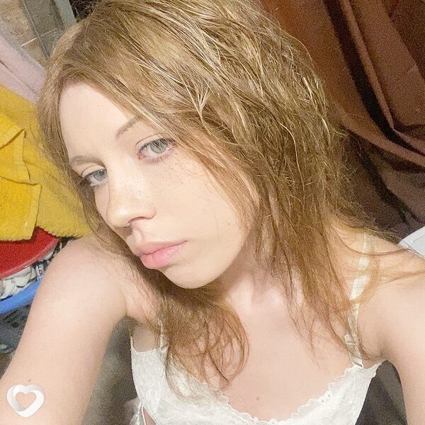 Аня, 20, Волгограде — анкета №2150395
