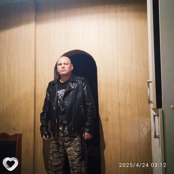 Денис, 19, Санкт-Петербурге — анкета №2150335