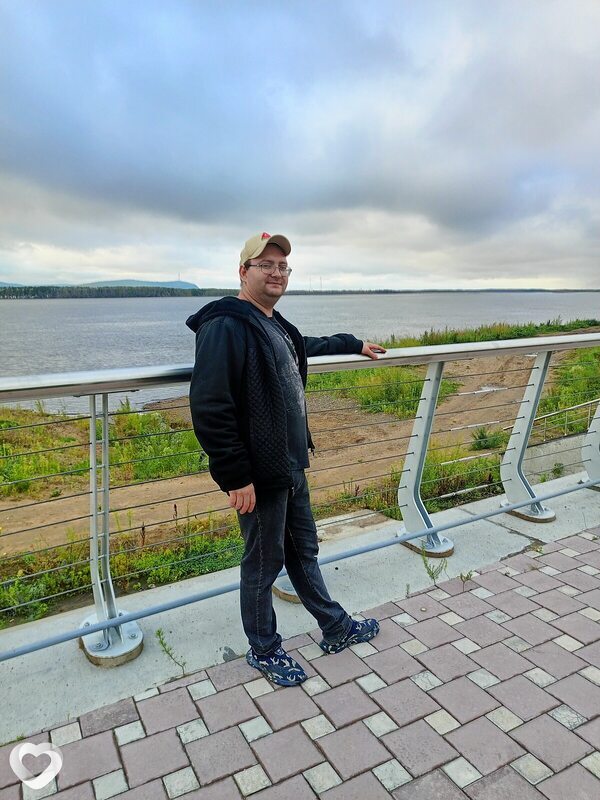 Леонид, Пласт