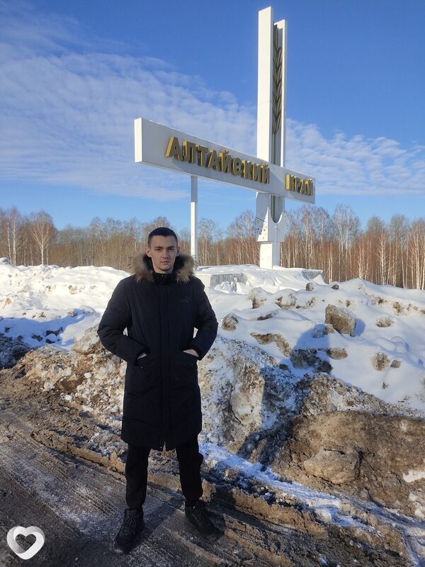 Максим, 22, Москве — анкета №2170755