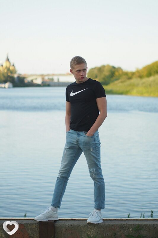 Антон, 28, Нижнем Новгороде — анкета №2150812