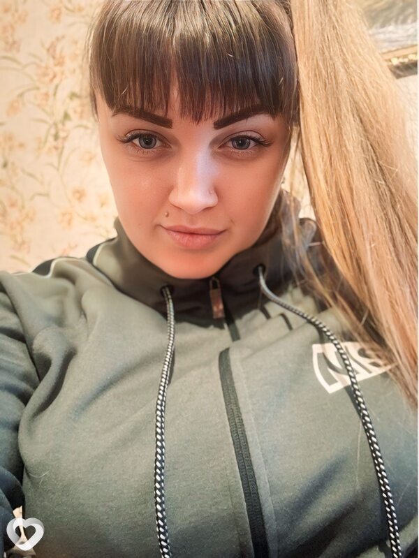 Анастасия, 28, Бийске — анкета №2171127