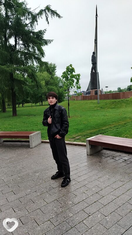 Макс, Москва
