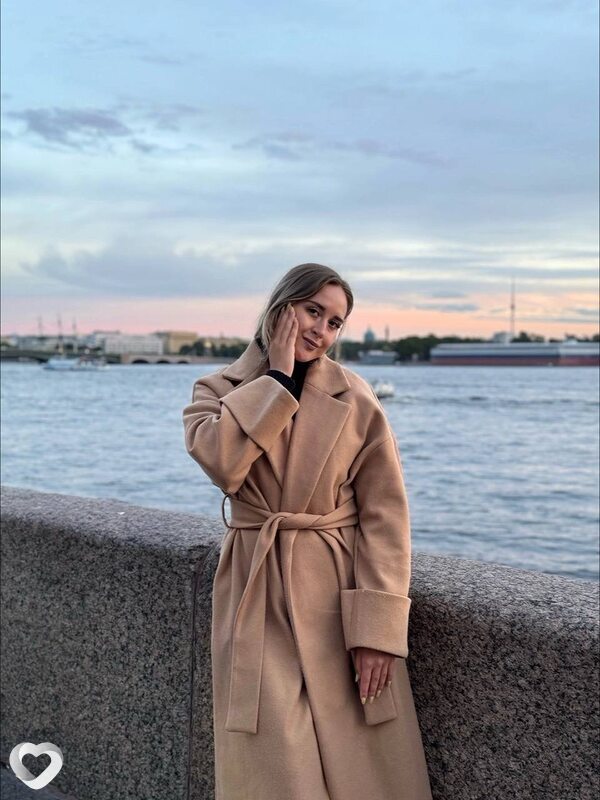 Лена, 27, Москве — анкета №2151286