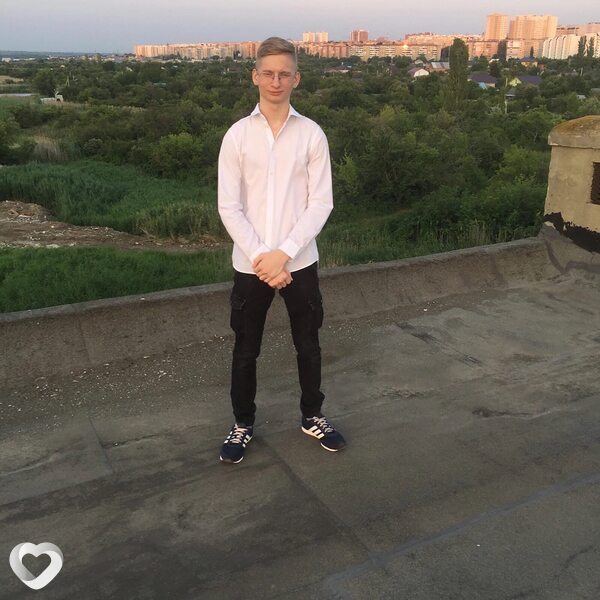 Максим, 25, Саратове — анкета №2171309