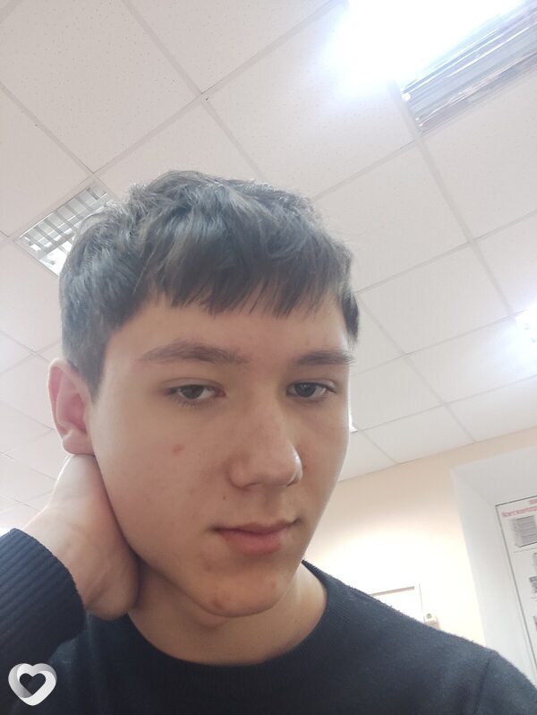 Даниил, 19, Гомеле — анкета №2151589