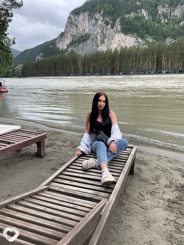 Алина, 26, Барнауле — анкета №2152029