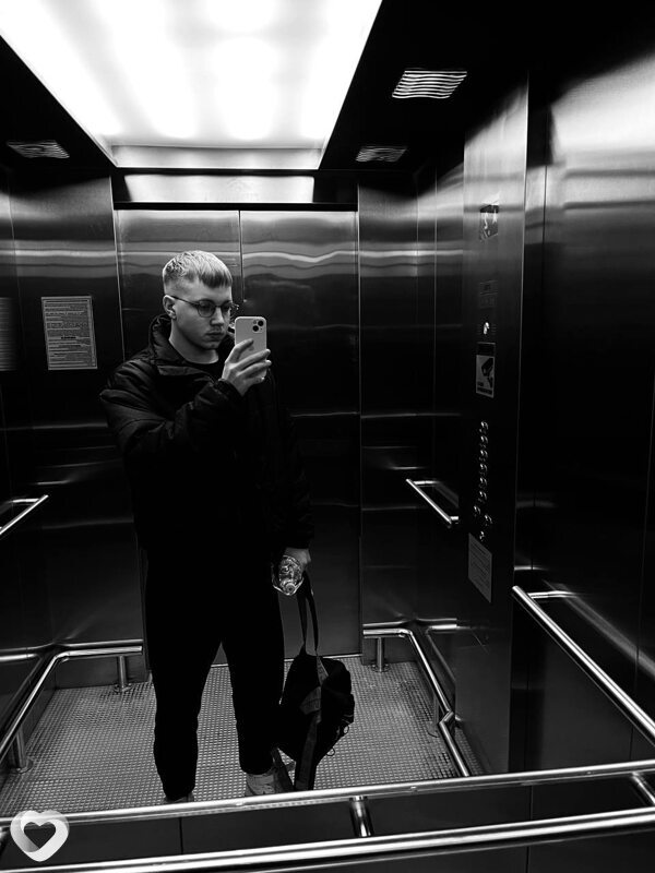Алексей, 21, Москве — анкета №2171563