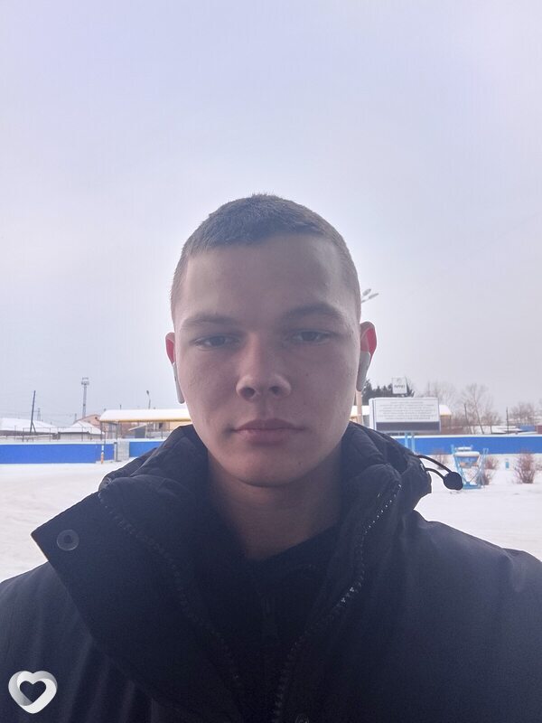 Евгений Глухов, 21, Канске — анкета №2172009
