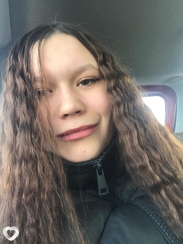 Маришка, 23, Черногорске — анкета №2152445