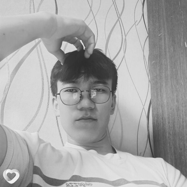 Саша, 21, Нижнем Новгороде — анкета №2172524