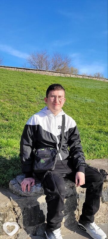 Даня, 19, Николаеве — анкета №2173060
