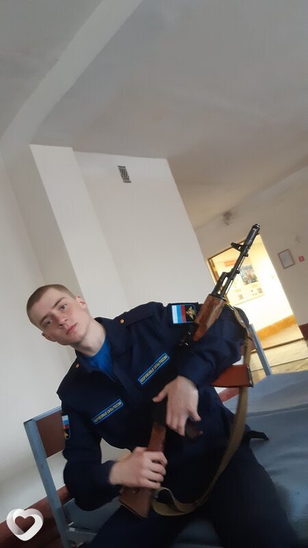 Анатолий, 19, Благовещенске — анкета №2173381