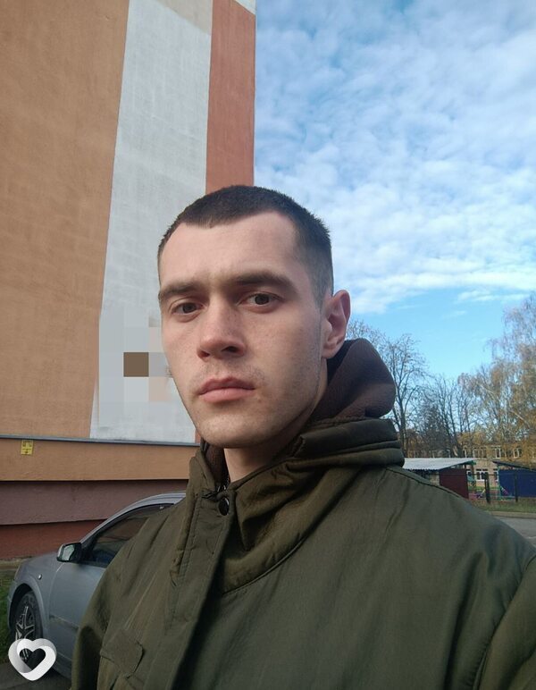 Павел, 21, Речице — анкета №2173597