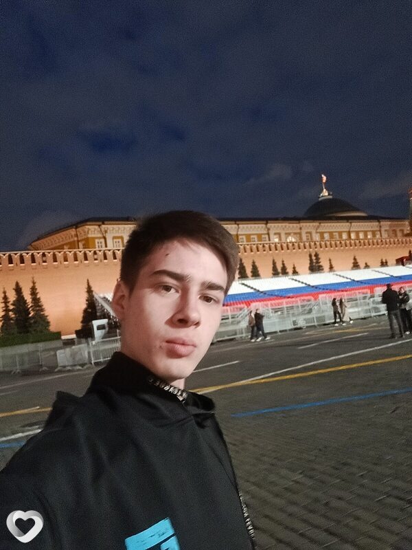 Леонид, 19, Москве — анкета №2174041
