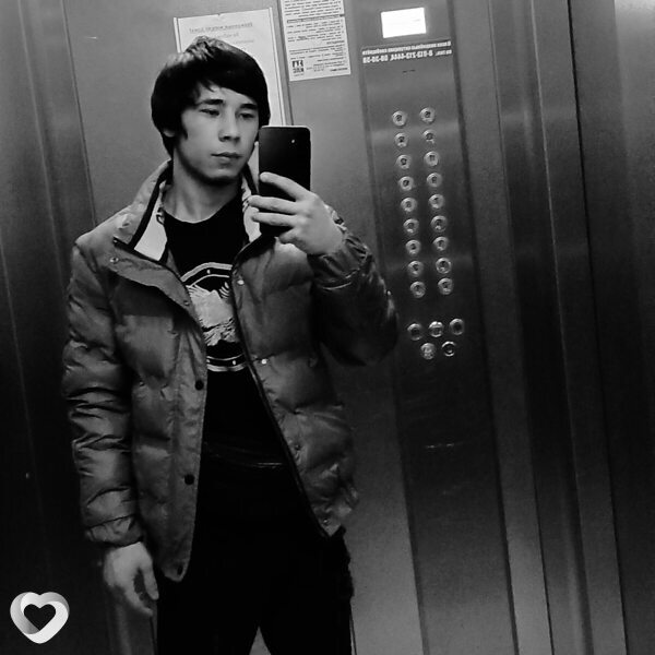 Хусниддин, 24, Барнауле — анкета №2173900