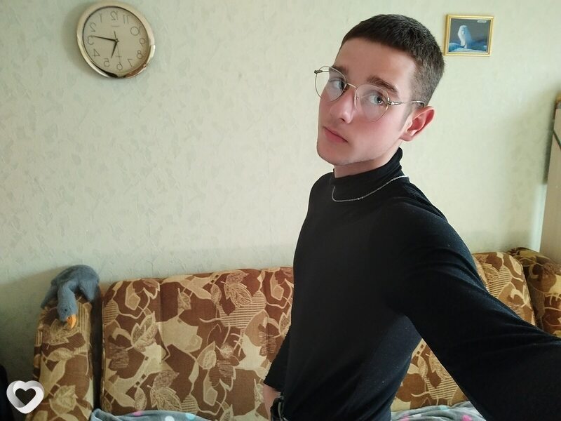 Артем, 19, Витебске — анкета №2174402