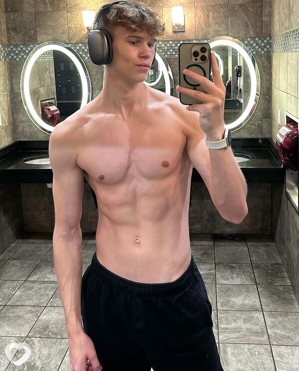 Арсений, 28, Тамбове — анкета №2174262
