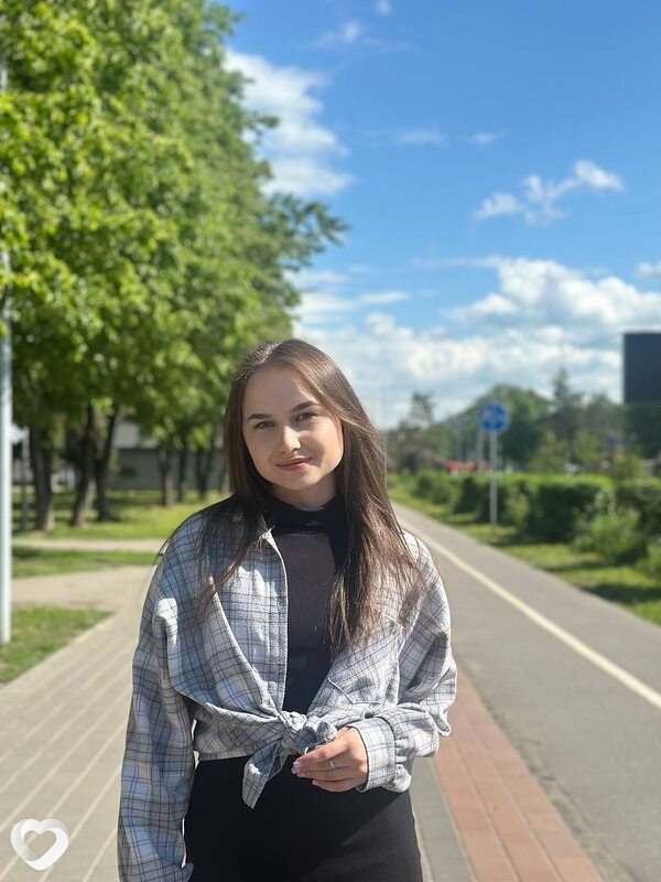 Эвелина, 21, Красноярске — анкета №2175724