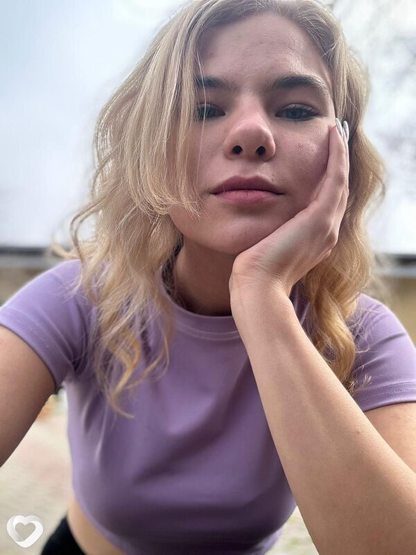 Алена, 23, Москве — анкета №2175273
