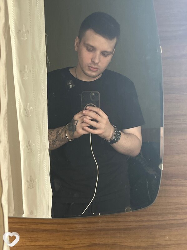Дэвид, 27, Горловке — анкета №2175235
