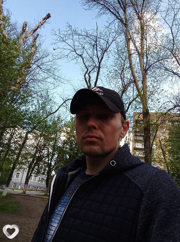 Павел, 36, Торезе — анкета №2175943
