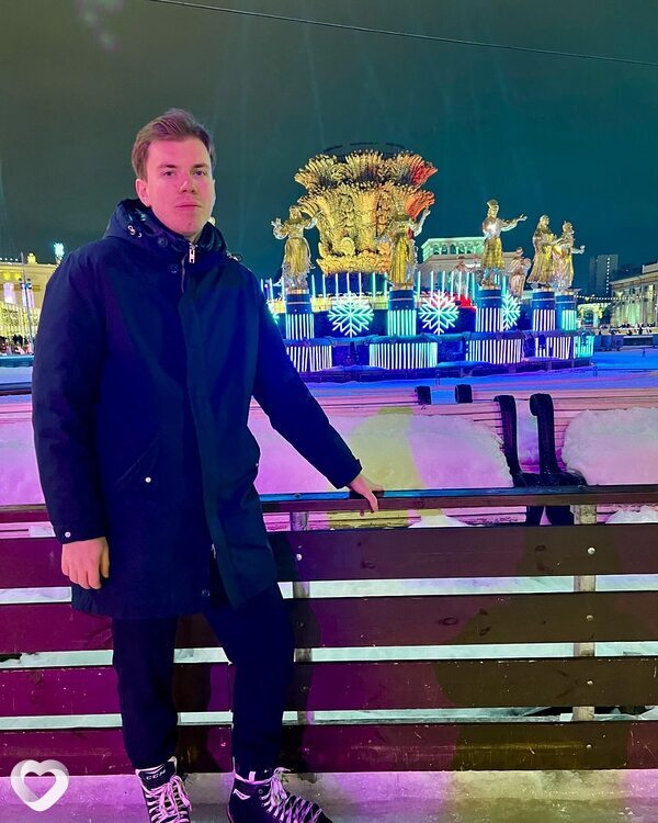Максим, 26, Москве — анкета №2176376