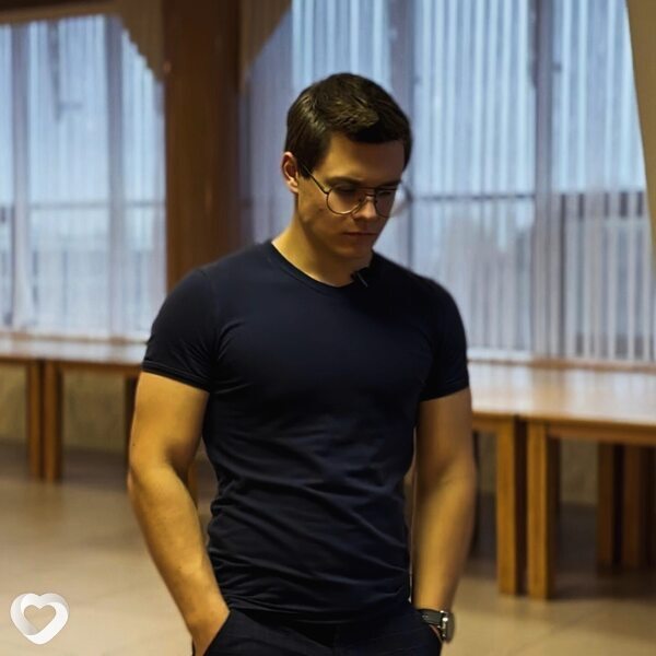 Антон, 21, Минске — анкета №2176760